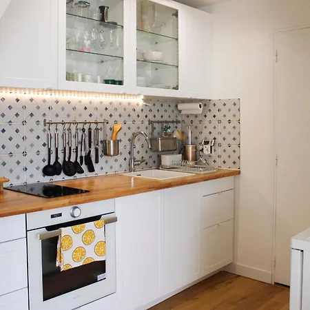 Beautiful T2 With Terrace In The 10th Apartment *